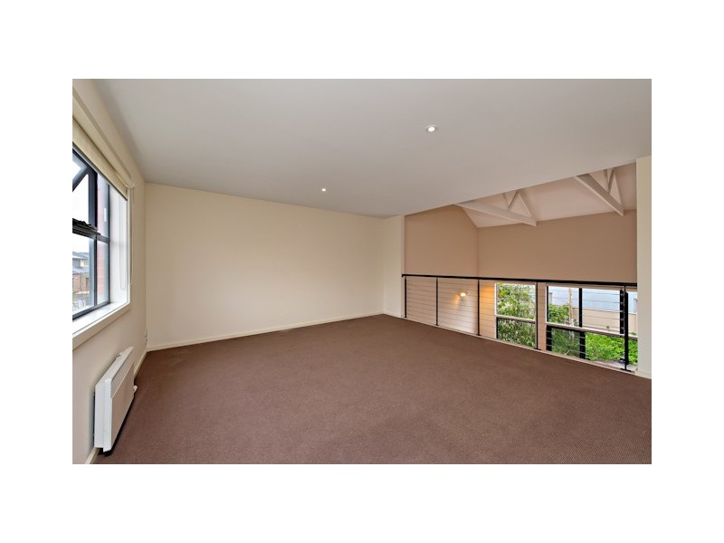 4 Kingfisher Lane, Maribyrnong VIC 3032