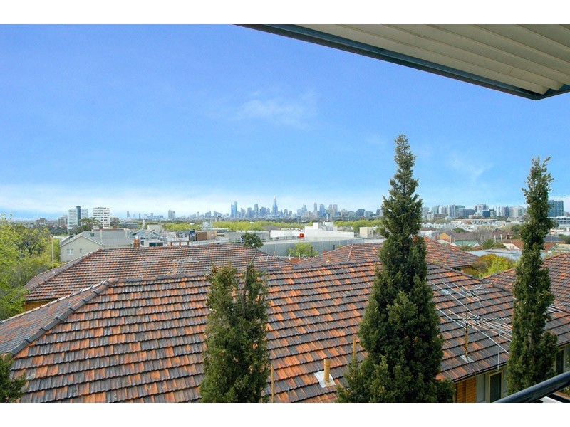 21/12 Acland Street, St Kilda VIC 3182