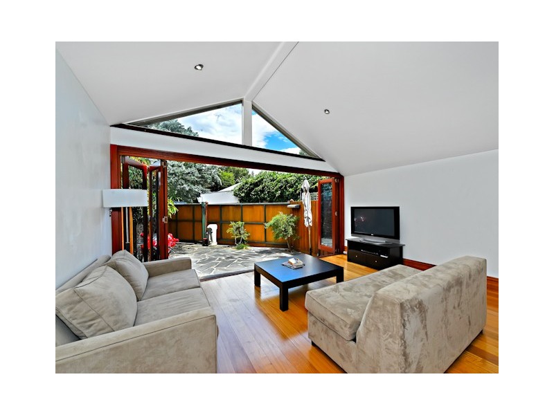 7 Merton Place, Albert Park VIC 3206