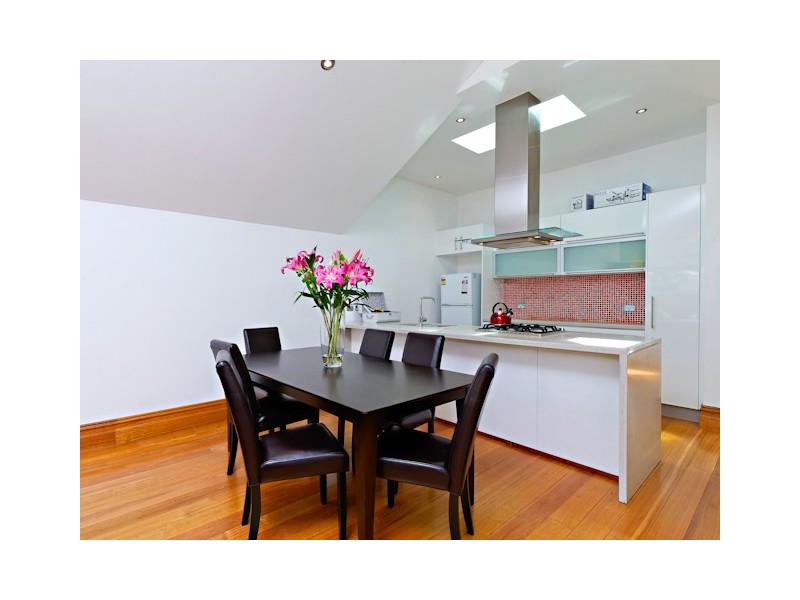 7 Merton Place, Albert Park VIC 3206