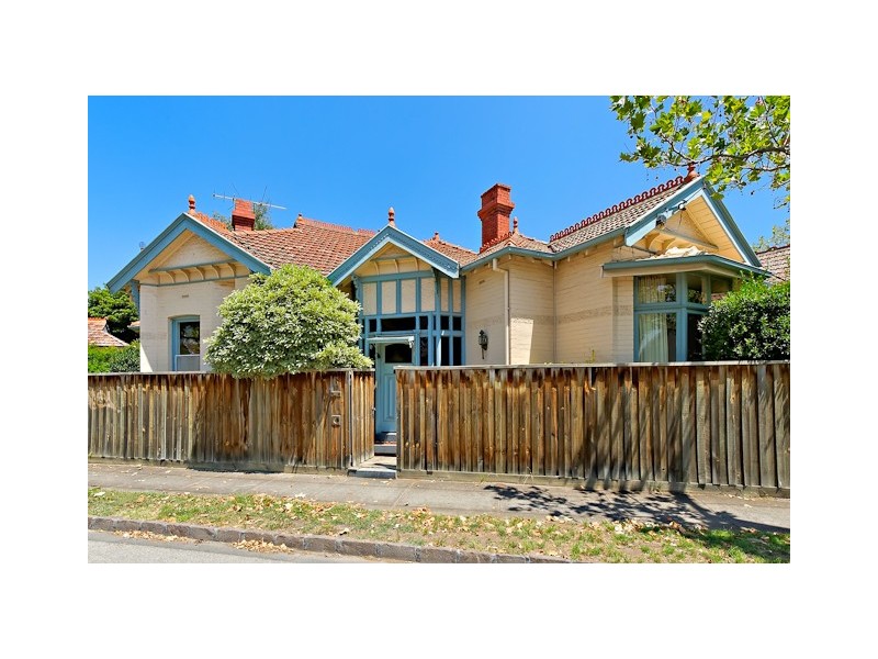 6 Valentine Grove, Armadale VIC 3143