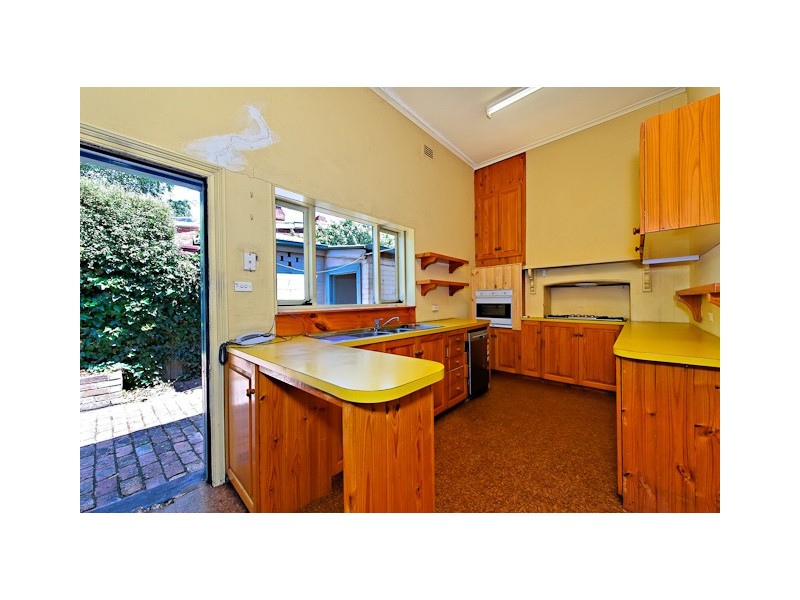 6 Valentine Grove, Armadale VIC 3143