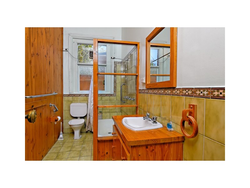 6 Valentine Grove, Armadale VIC 3143