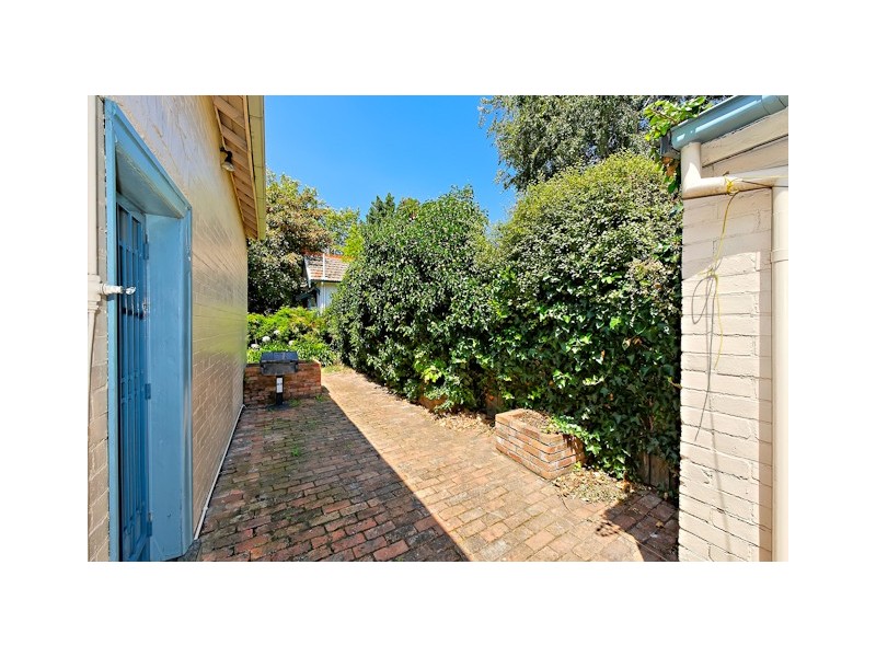 6 Valentine Grove, Armadale VIC 3143