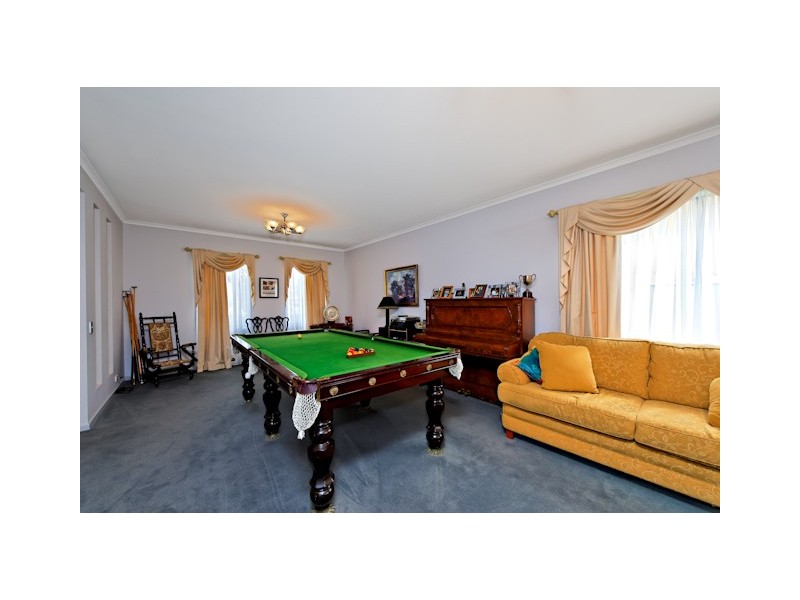 Caroline Springs VIC 3023