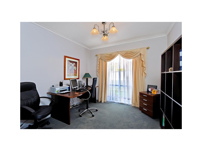 Caroline Springs VIC 3023