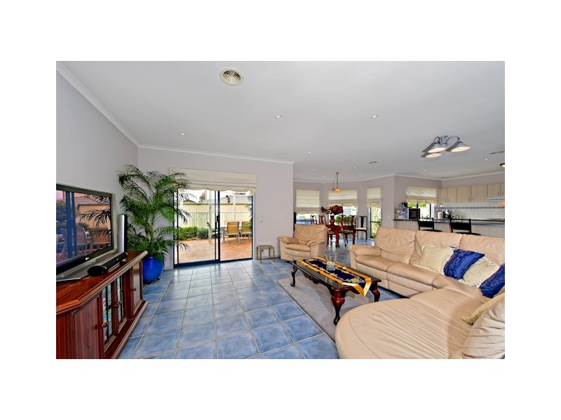 Caroline Springs VIC 3023