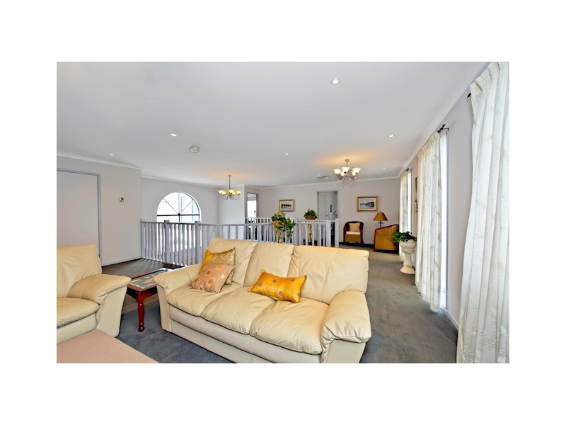 Caroline Springs VIC 3023