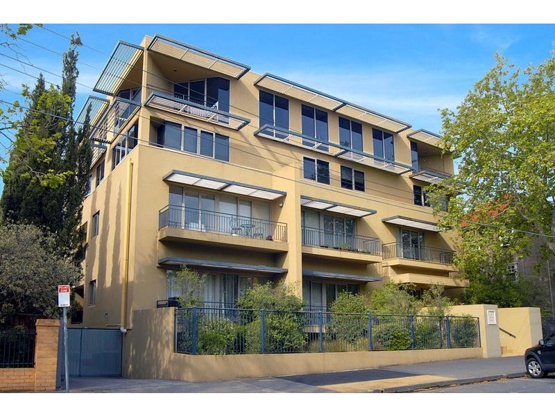 St Kilda VIC 3182