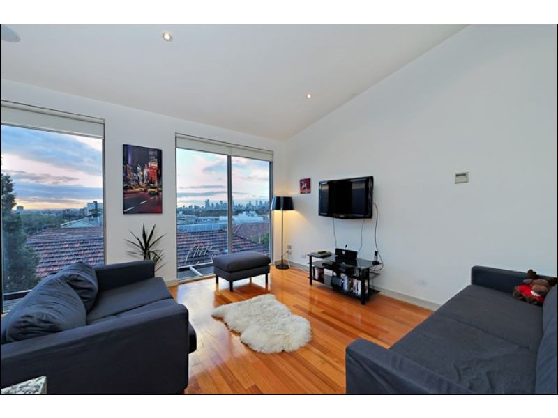 St Kilda VIC 3182