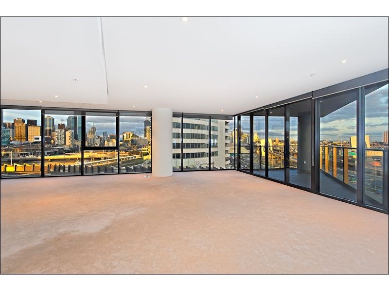 704/90 Lorimer Street, Docklands VIC 3008