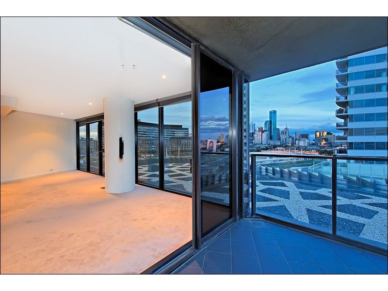 704/90 Lorimer Street, Docklands VIC 3008