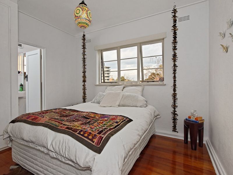 16/3 Cowderoy Street, St Kilda West VIC 3182