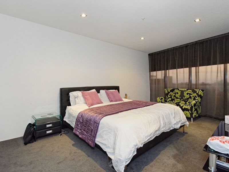 Melbourne VIC 3004