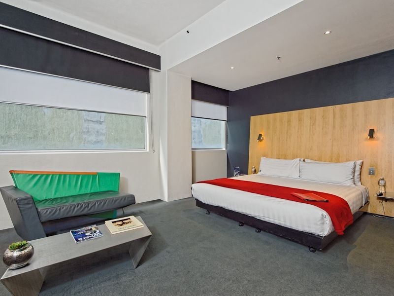 Melbourne VIC 3000