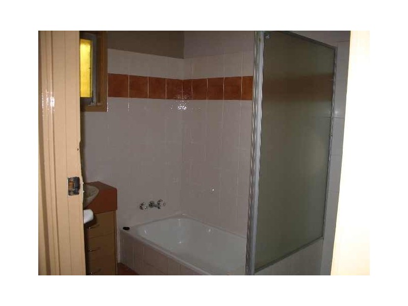 18 Gayle, Southport QLD 4215