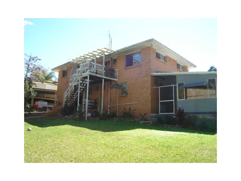 18 Gayle, Southport QLD 4215