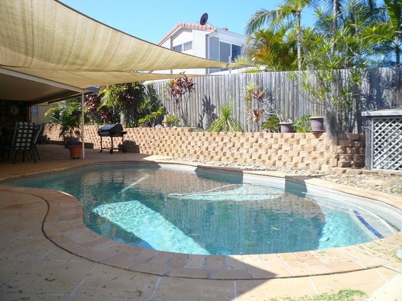 10 Irwin St, Parkwood QLD 4214