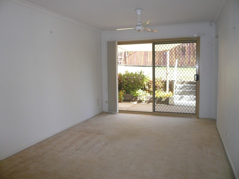 28 Allied Drv, Arundel QLD 4214