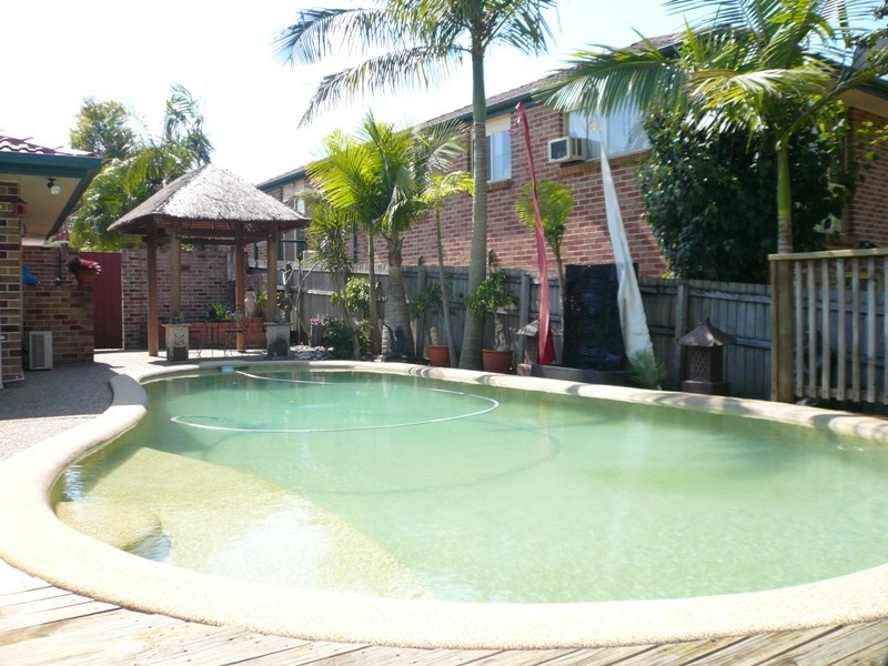 85 Henry Cotton Drv, Parkwood QLD 4214