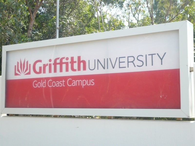 85 Henry Cotton Drv, Parkwood QLD 4214