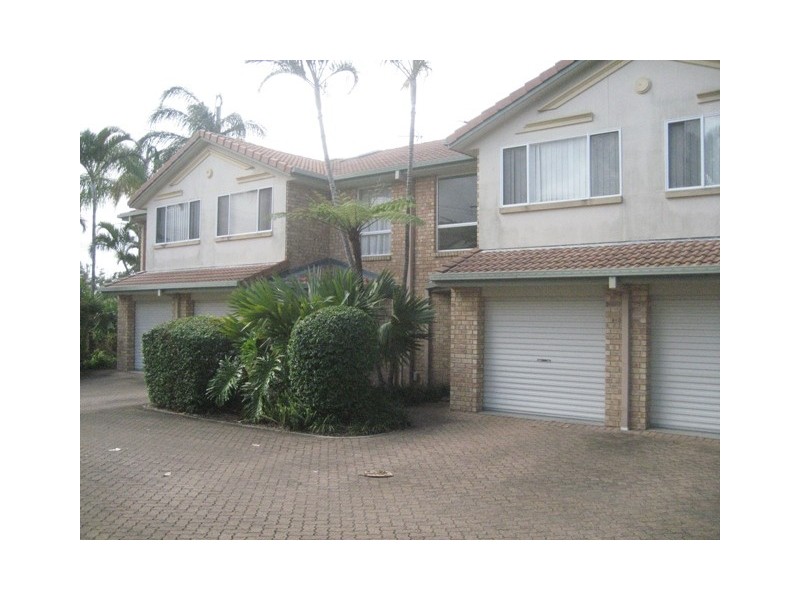 3/6 Harley St, Labrador QLD 4215