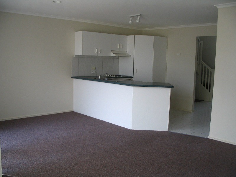 3/6 Harley St, Labrador QLD 4215