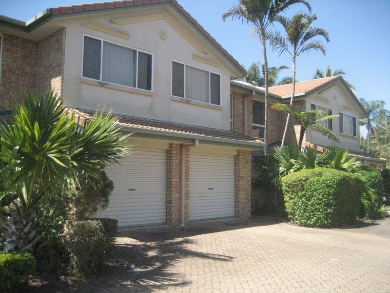 3/6 Harley St, Labrador QLD 4215