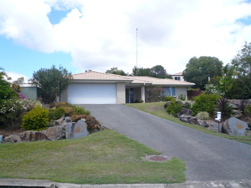 35 Fairview Crt, Parkwood QLD 4214