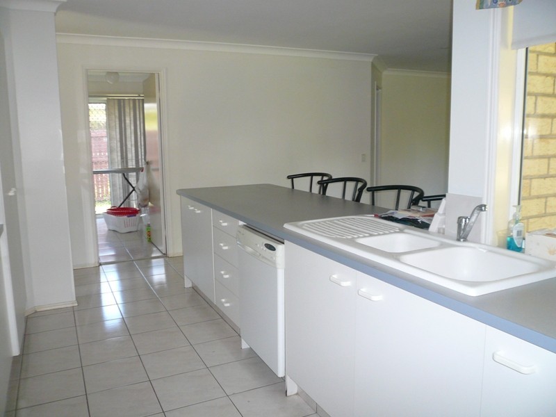 35 Fairview Crt, Parkwood QLD 4214