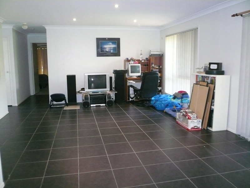 35 Fairview Crt, Parkwood QLD 4214