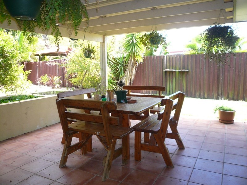 35 Fairview Crt, Parkwood QLD 4214