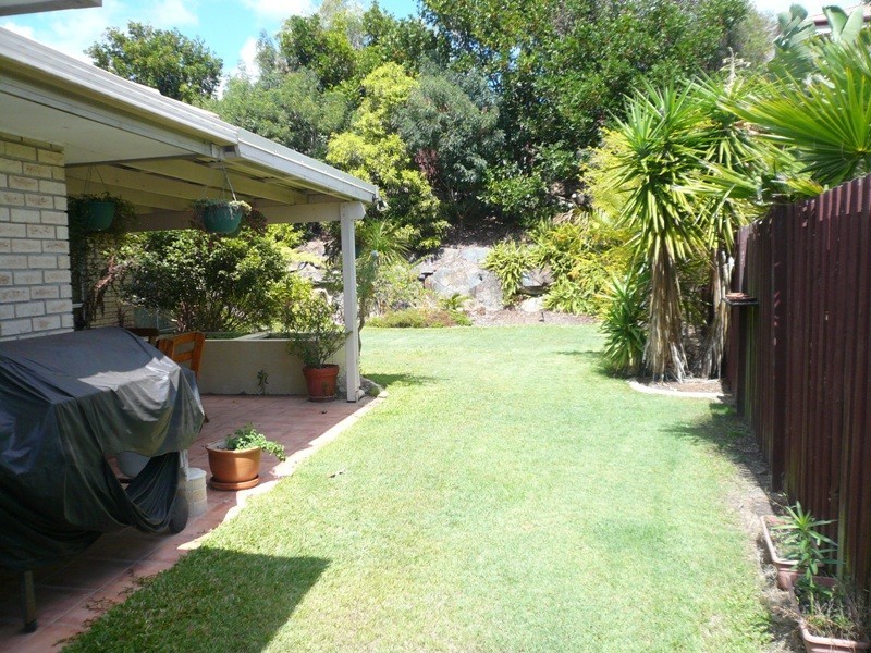 35 Fairview Crt, Parkwood QLD 4214