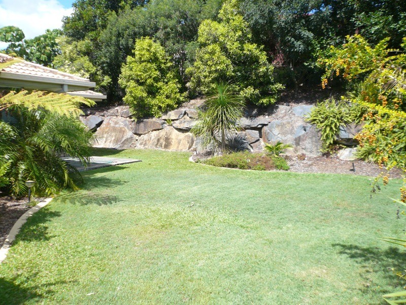 35 Fairview Crt, Parkwood QLD 4214