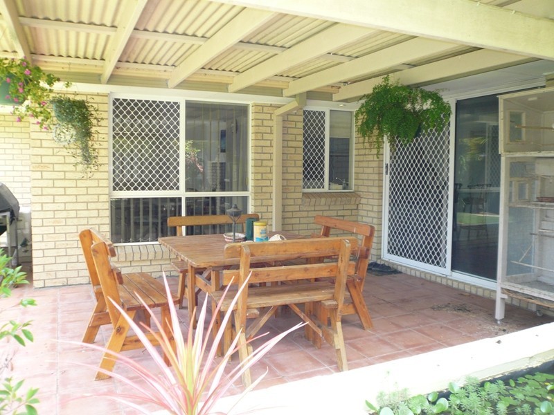 35 Fairview Crt, Parkwood QLD 4214