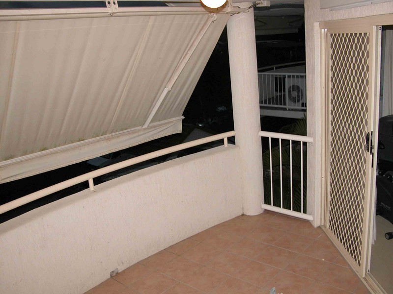 8/52-58 Mitre, St Lucia QLD 4067