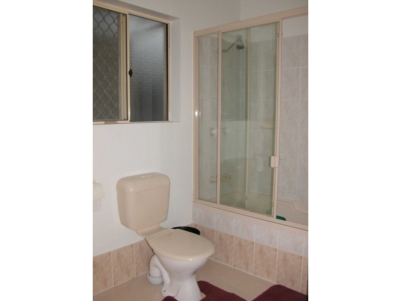 8/52-58 Mitre, St Lucia QLD 4067