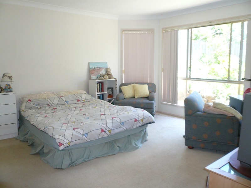 12 Oak Hill Cr, Parkwood QLD 4214