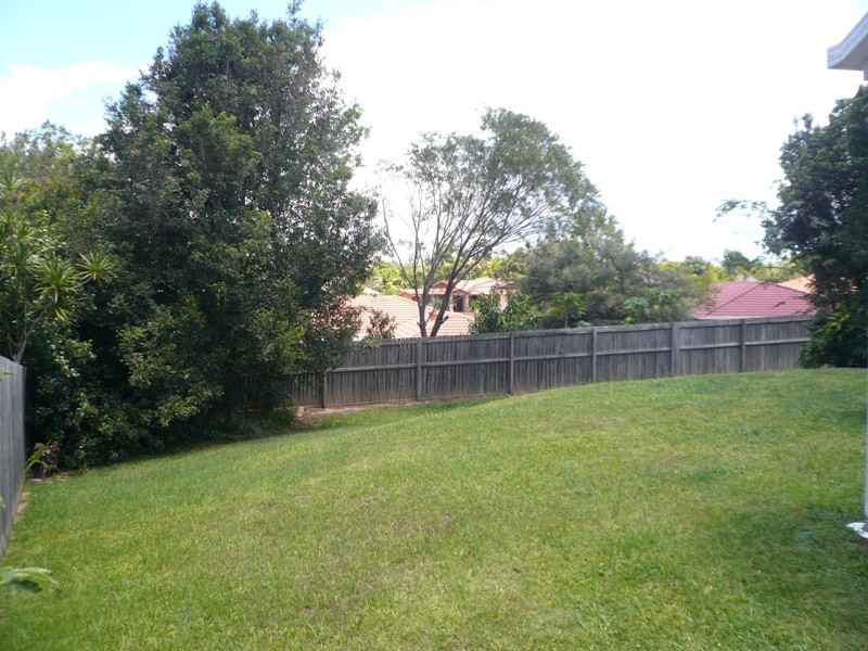 12 Oak Hill Cr, Parkwood QLD 4214