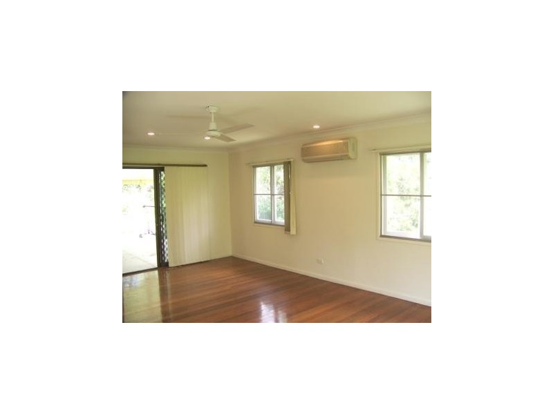 6 Camden Court, Arana Hills QLD 4054