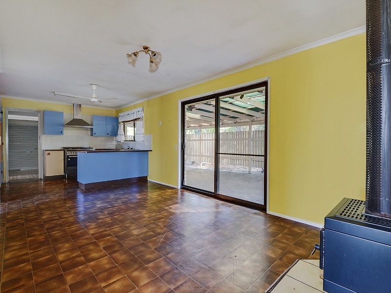 3 Fraser Place, Morayfield QLD 4506