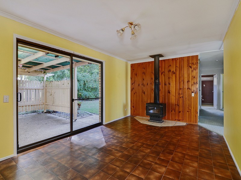 3 Fraser Place, Morayfield QLD 4506