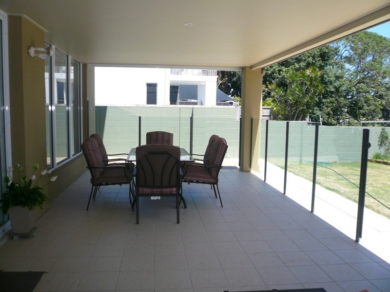 7a Vespa Cr, Surfers Paradise QLD 4217