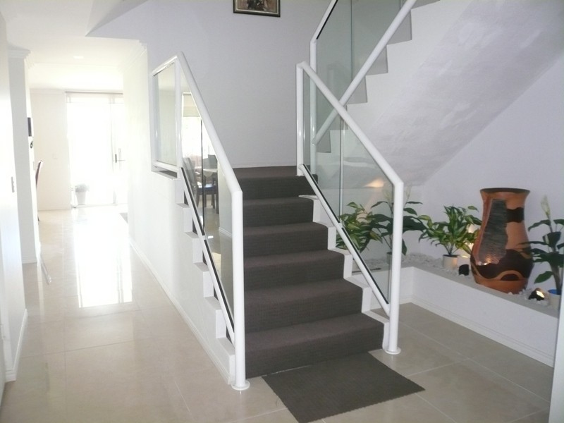 7a Vespa Cr, Surfers Paradise QLD 4217