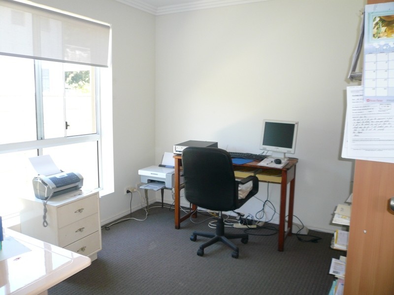 7a Vespa Cr, Surfers Paradise QLD 4217