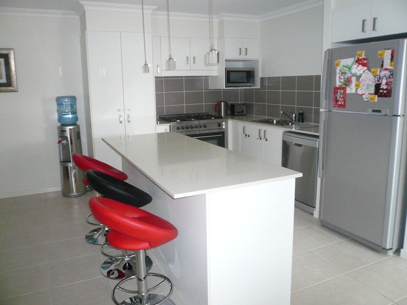 2/11 Hackney Crt, Upper Coomera QLD 4209