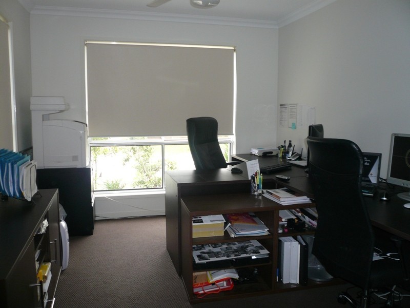 2/11 Hackney Crt, Upper Coomera QLD 4209