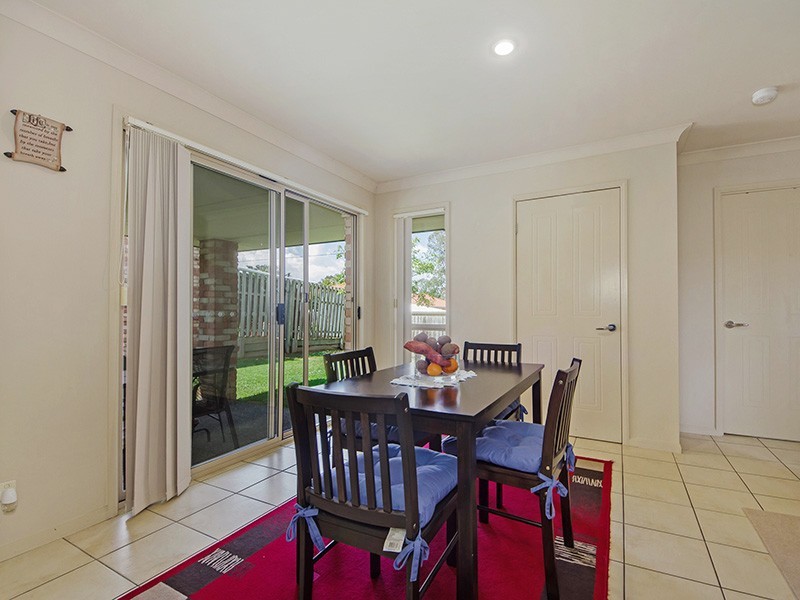 24 Meadowbank Drive, Upper Coomera QLD 4209