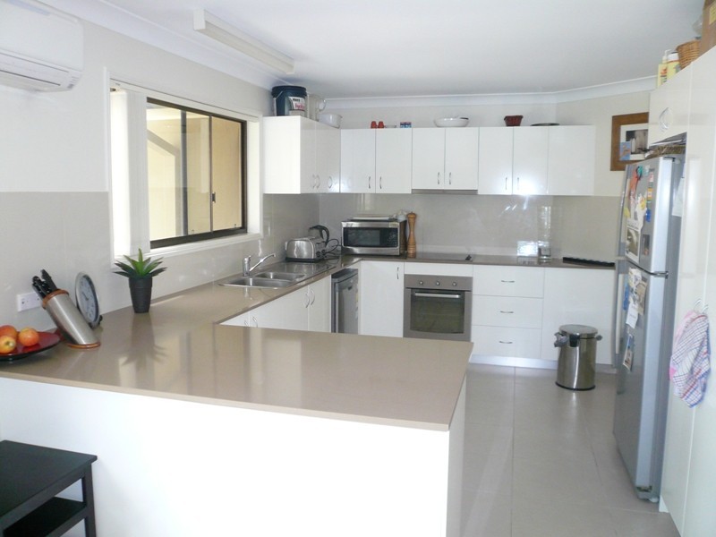 19 Jack Nicklaus Way, Parkwood QLD 4214