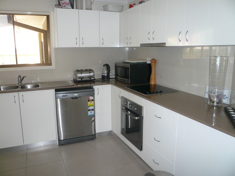 19 Jack Nicklaus Way, Parkwood QLD 4214